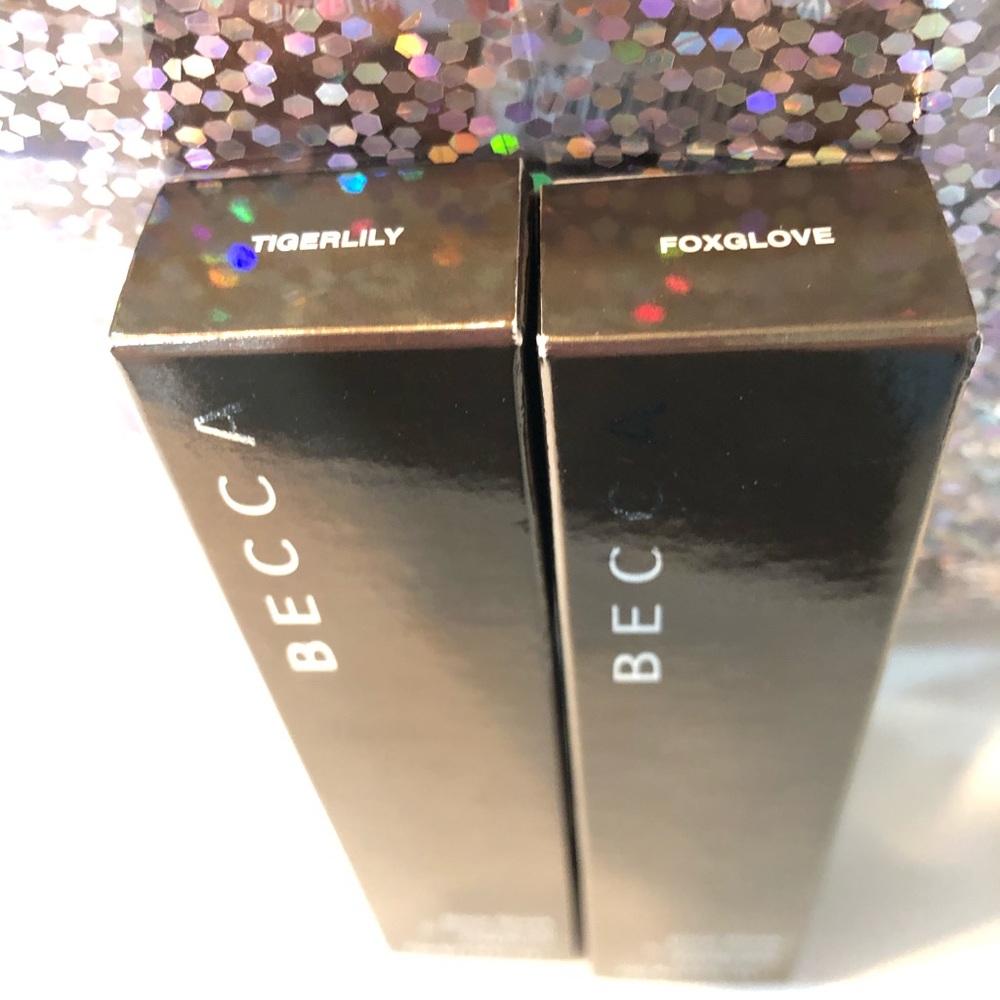 BNIB Set of 2 FULL SIZE Becca Glow Glosses 👄 - Picture 3 of 4